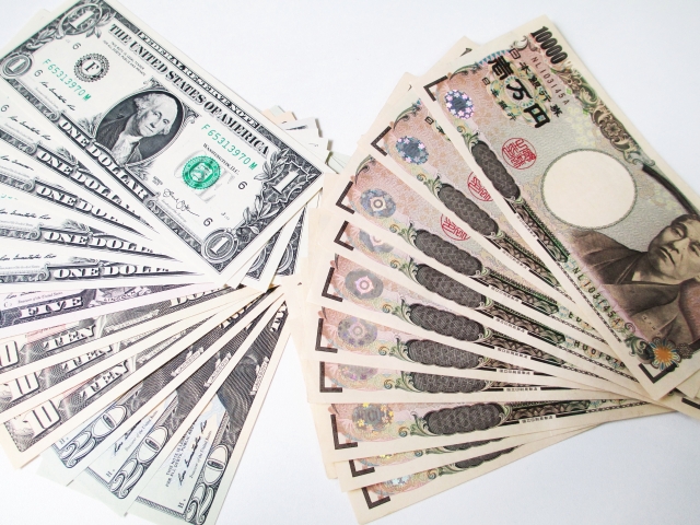 日本円とドルの換金